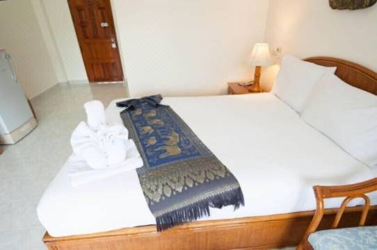 Deluxe Double Room at Palmview Resort