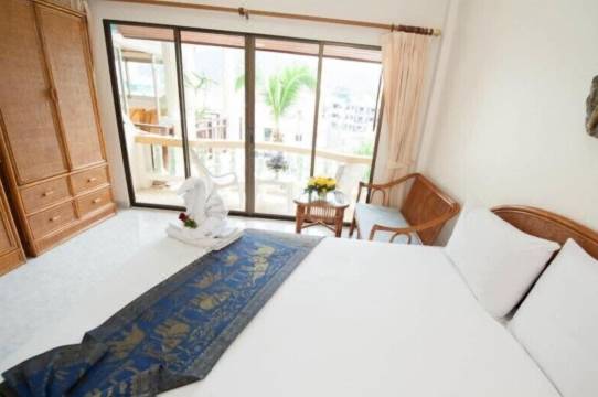 Deluxe Double Room at Palmview Resort